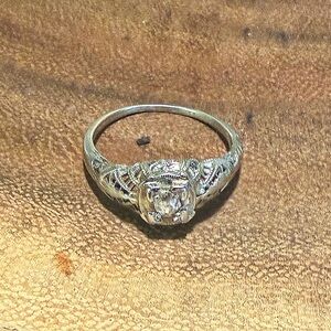 Vintage 1920’s Art Deco Engagement Ring